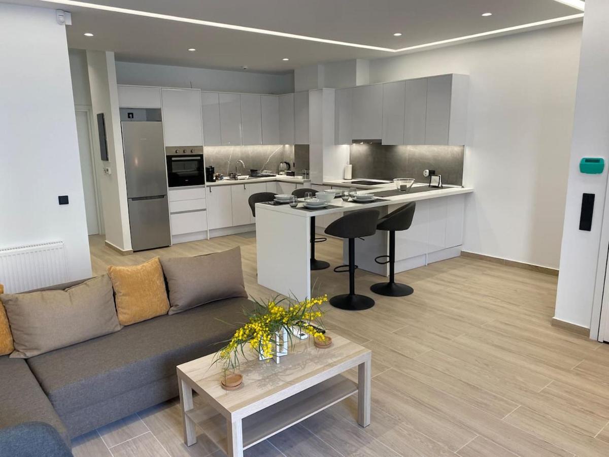 Brand New Garden Apartment *