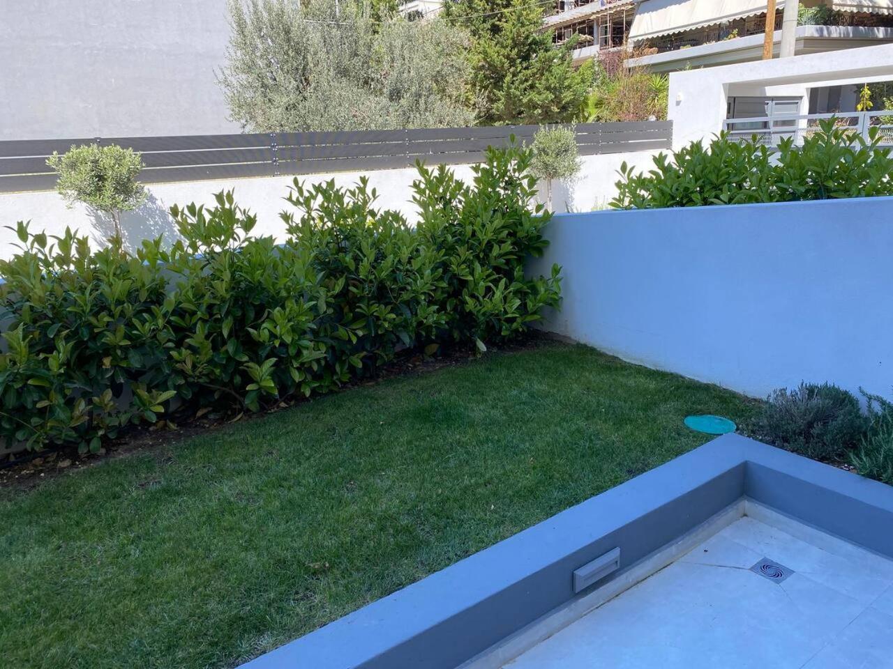 Brand New Garden * Athen